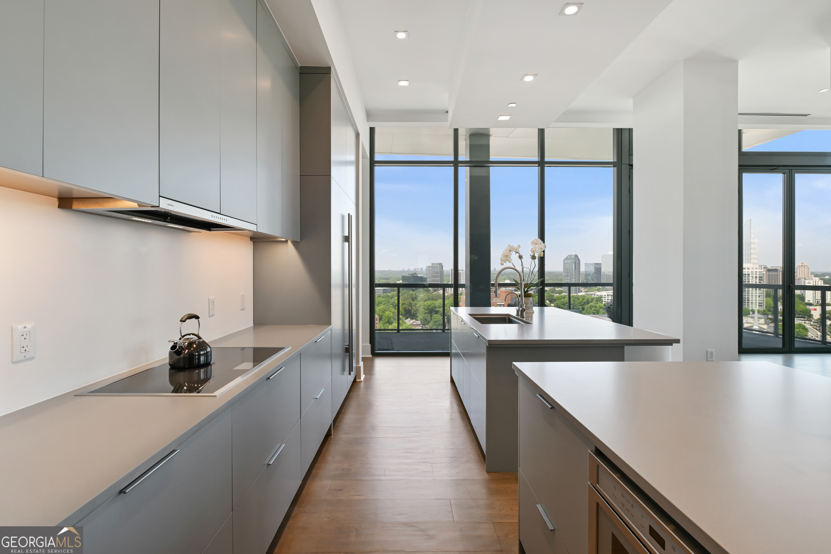 3107 Peachtree Road NE Unit: 2003 AKA PH3