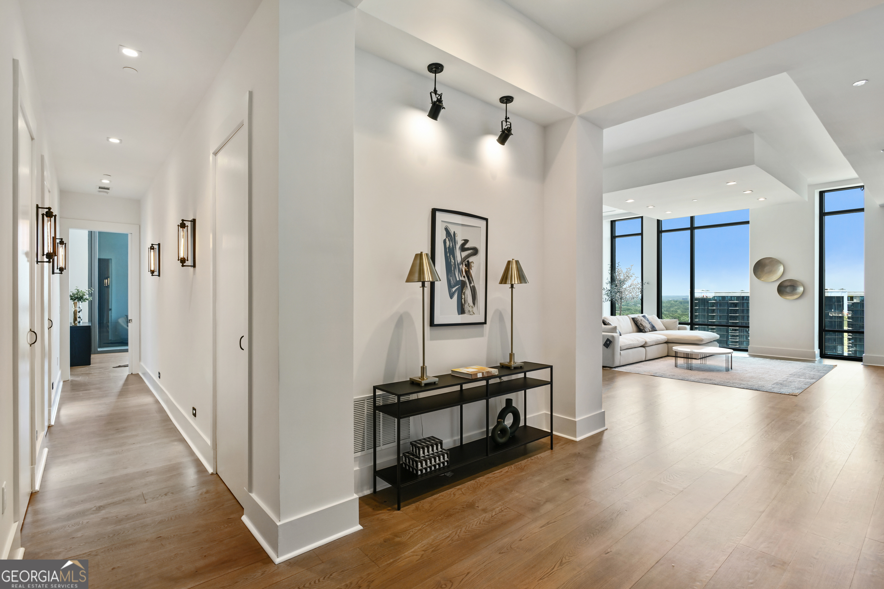3107 Peachtree Road NE Unit: 2003 AKA PH3
