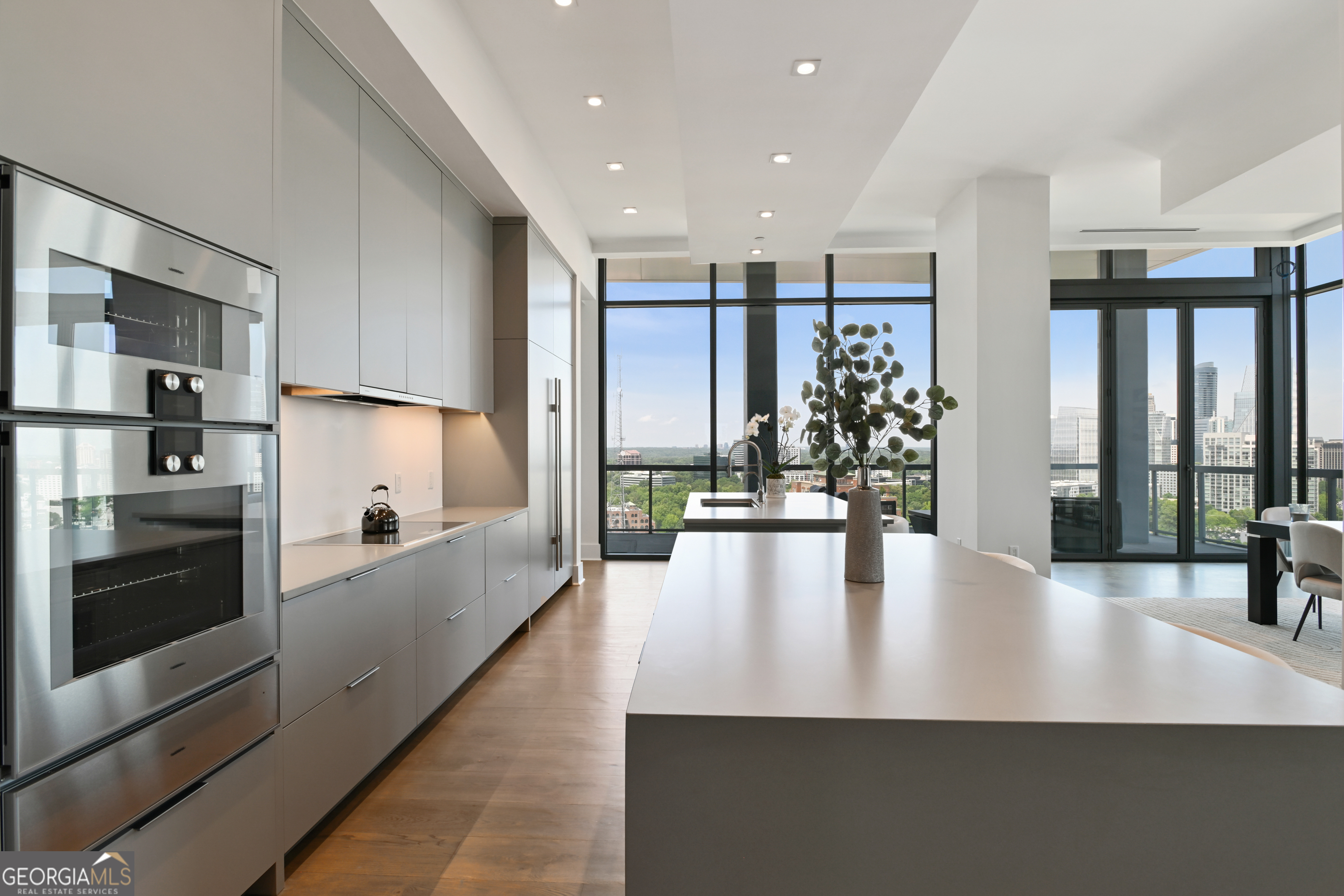 3107 Peachtree Road NE Unit: 2003 AKA PH3