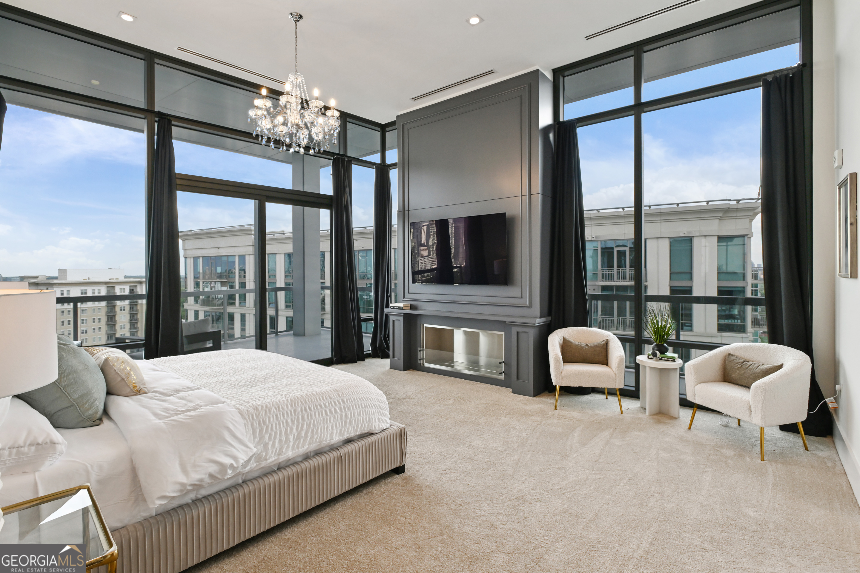 3107 Peachtree Road NE Unit: 2003 AKA PH3