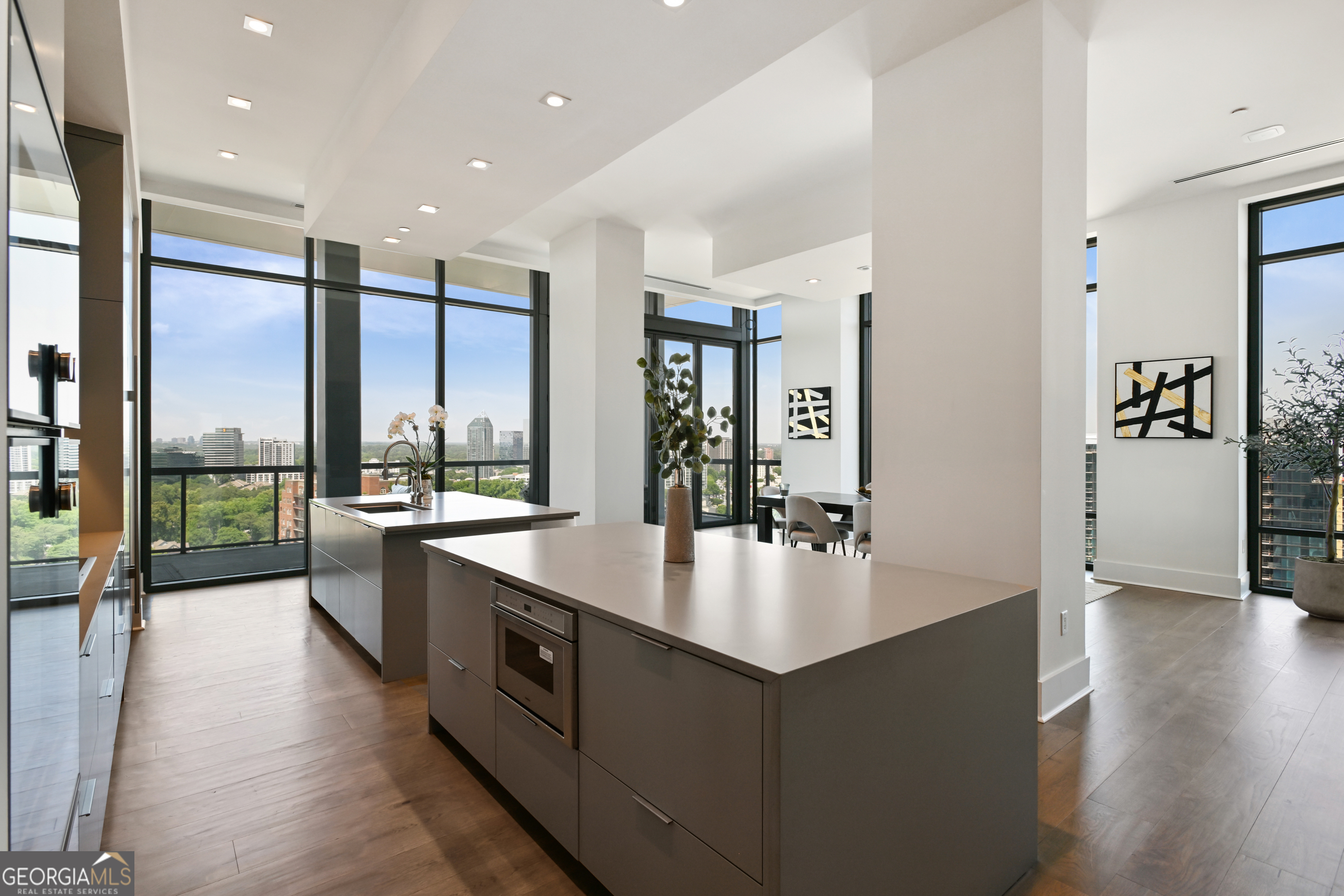3107 Peachtree Road NE Unit: 2003 AKA PH3
