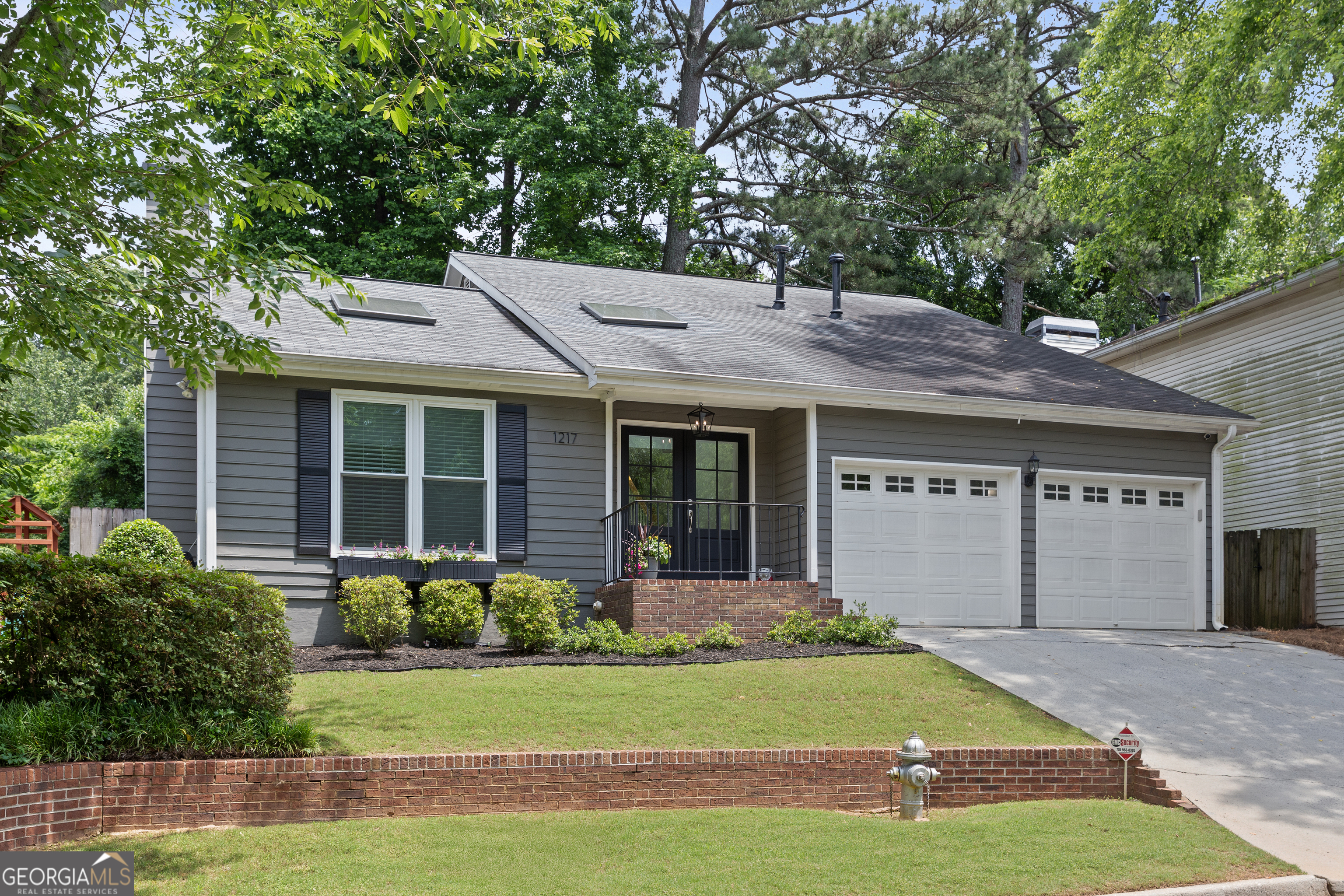 1217 Club Walk Drive NE