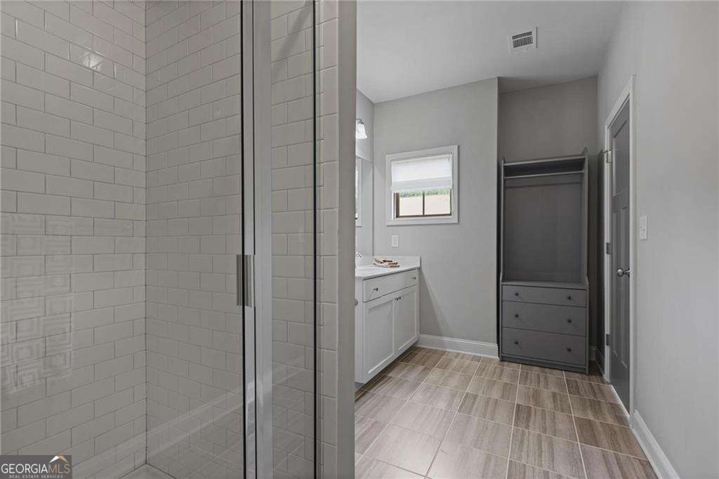 1582 Cambridge Place