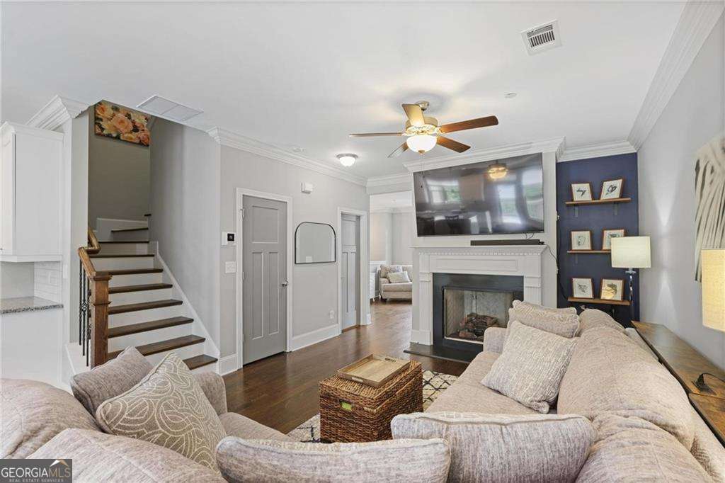 1582 Cambridge Place