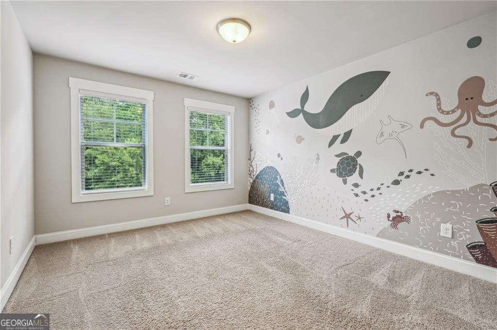 2817 White Oak Lane