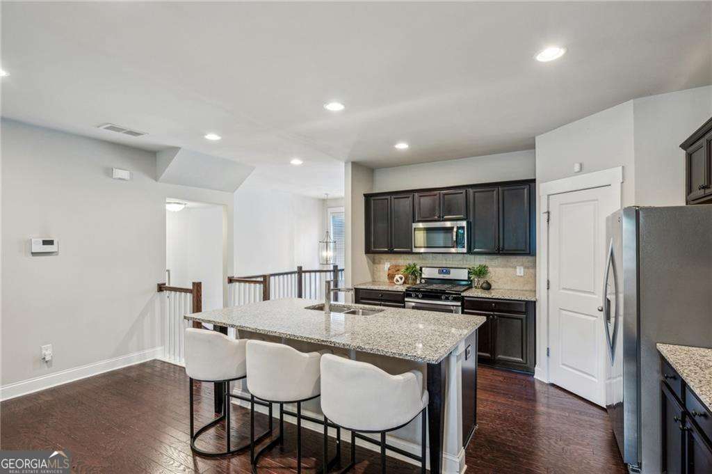 2817 White Oak Lane