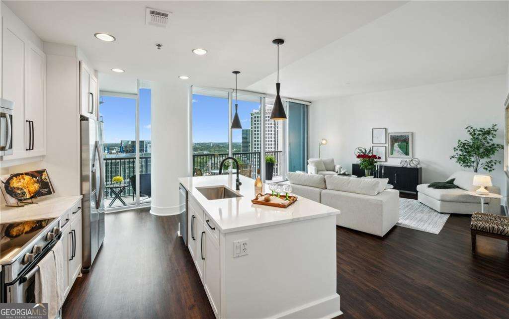 1080 Peachtree Street NE # 2309