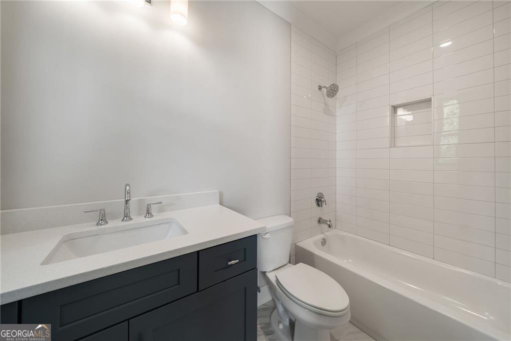 4091 Oak Forest Drive NE