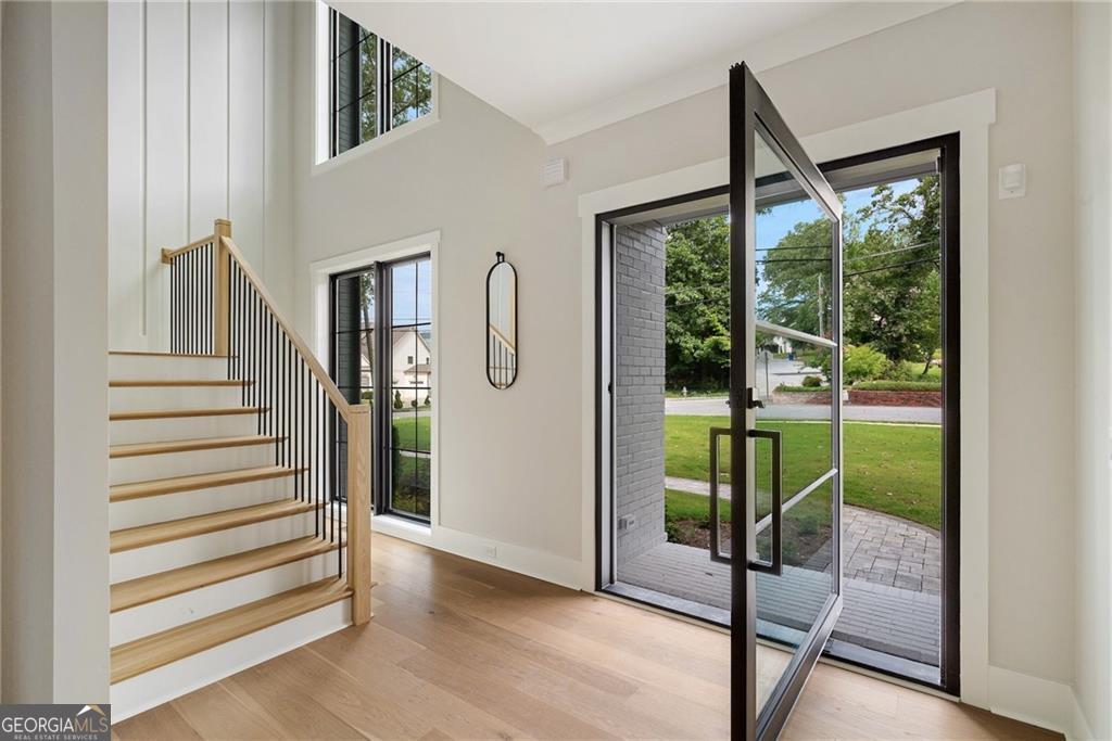 4091 Oak Forest Drive NE