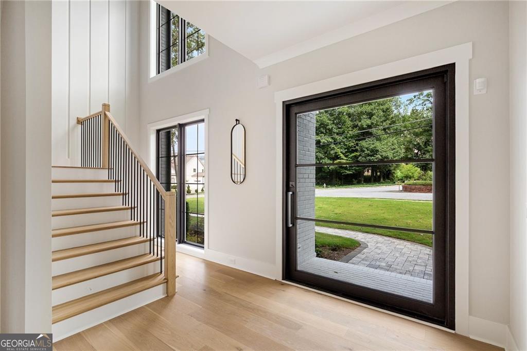 4091 Oak Forest Drive NE