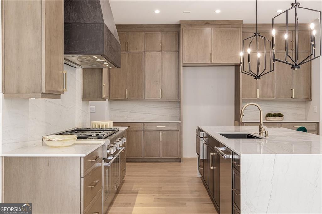 4091 Oak Forest Drive NE