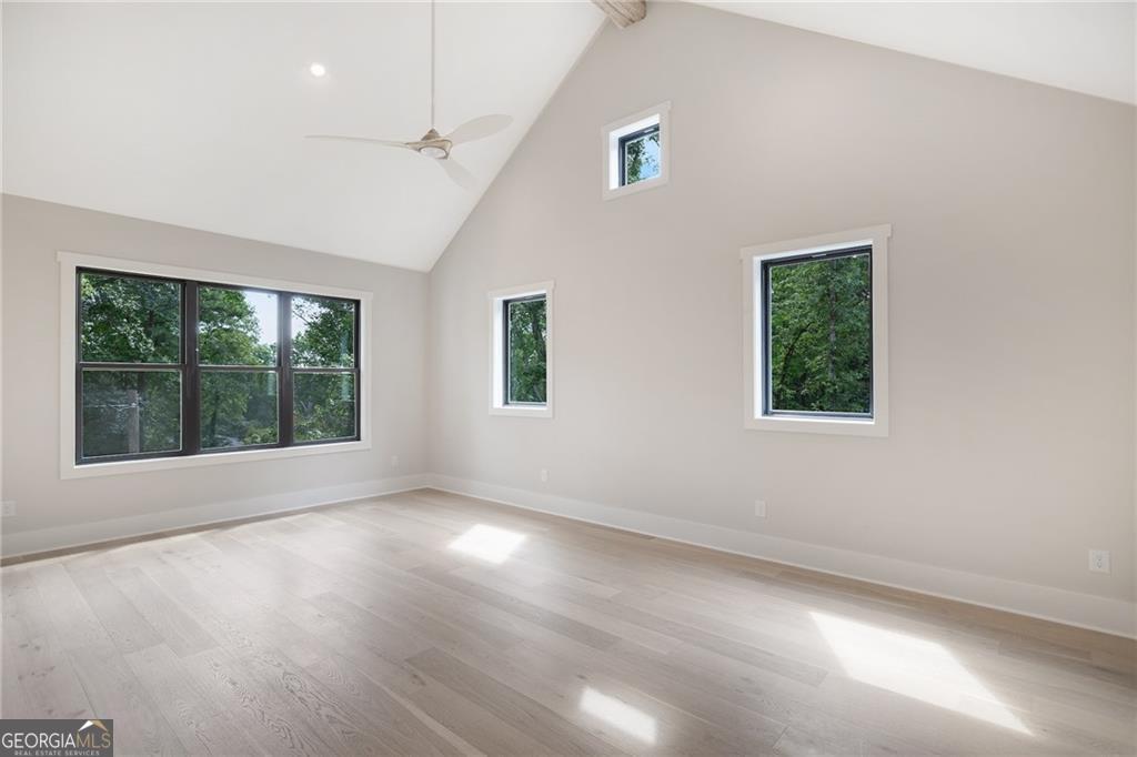 4091 Oak Forest Drive NE