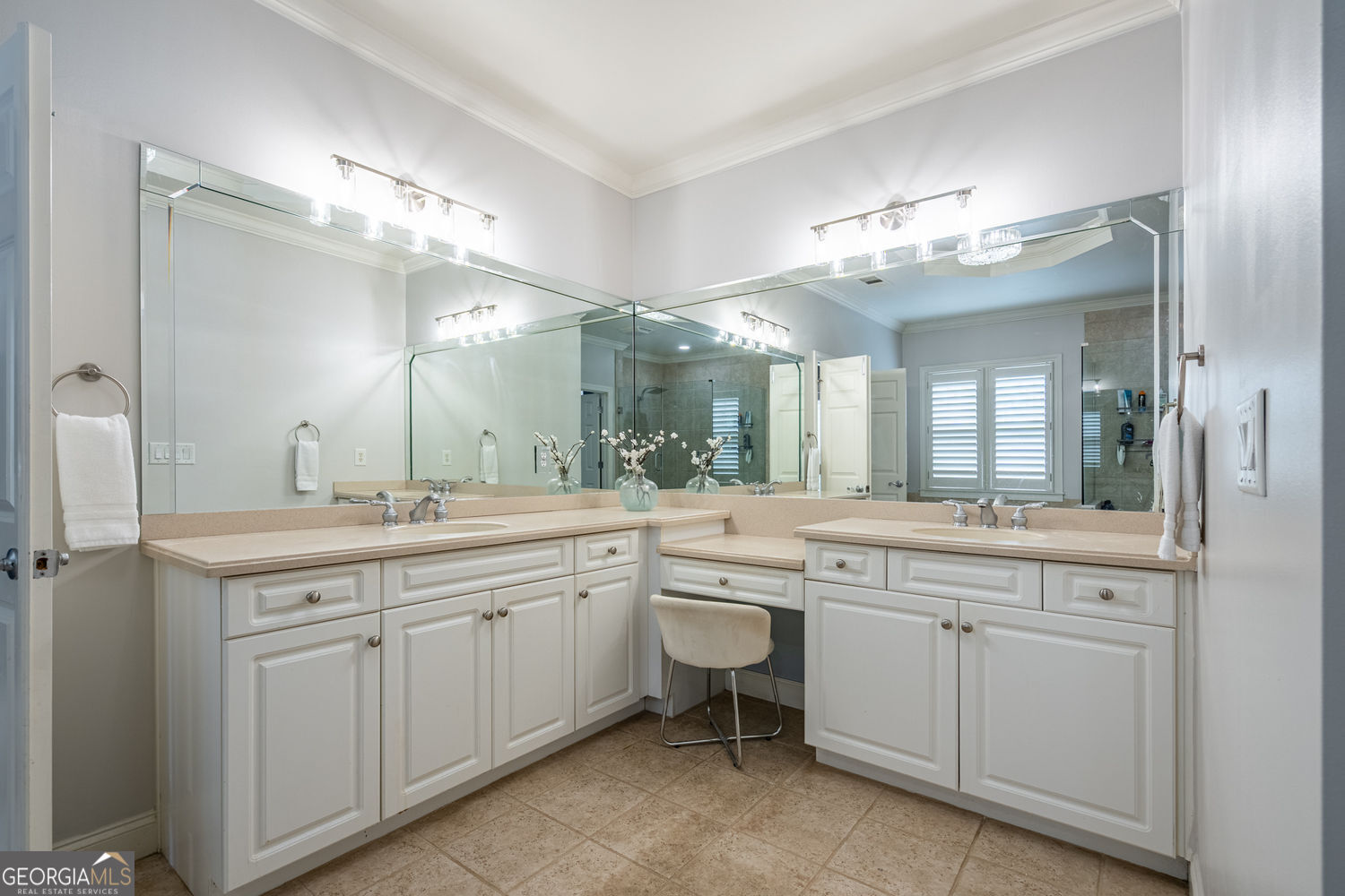 1075 Bluffhaven Way Northeast Way NE