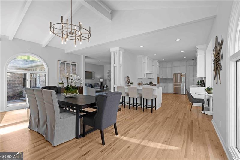 860 Crest Valley