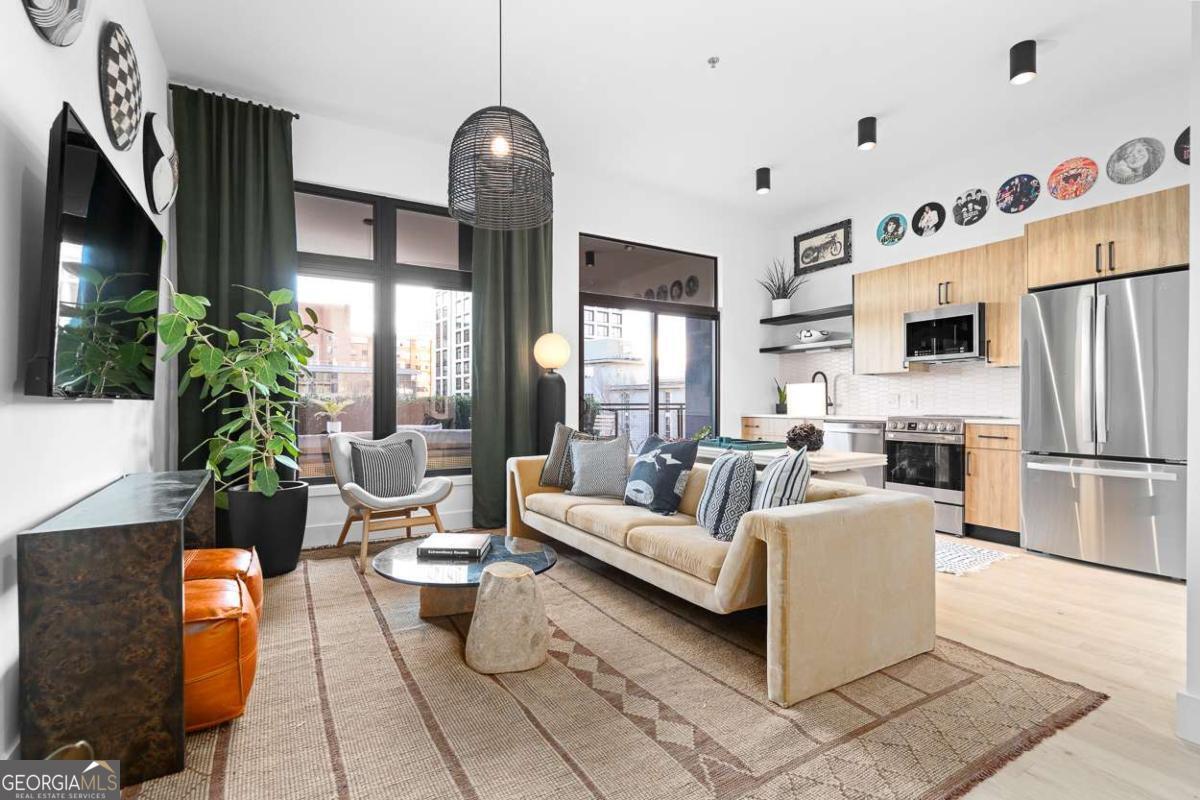 567 Ponce De Leon Avenue NE # 606