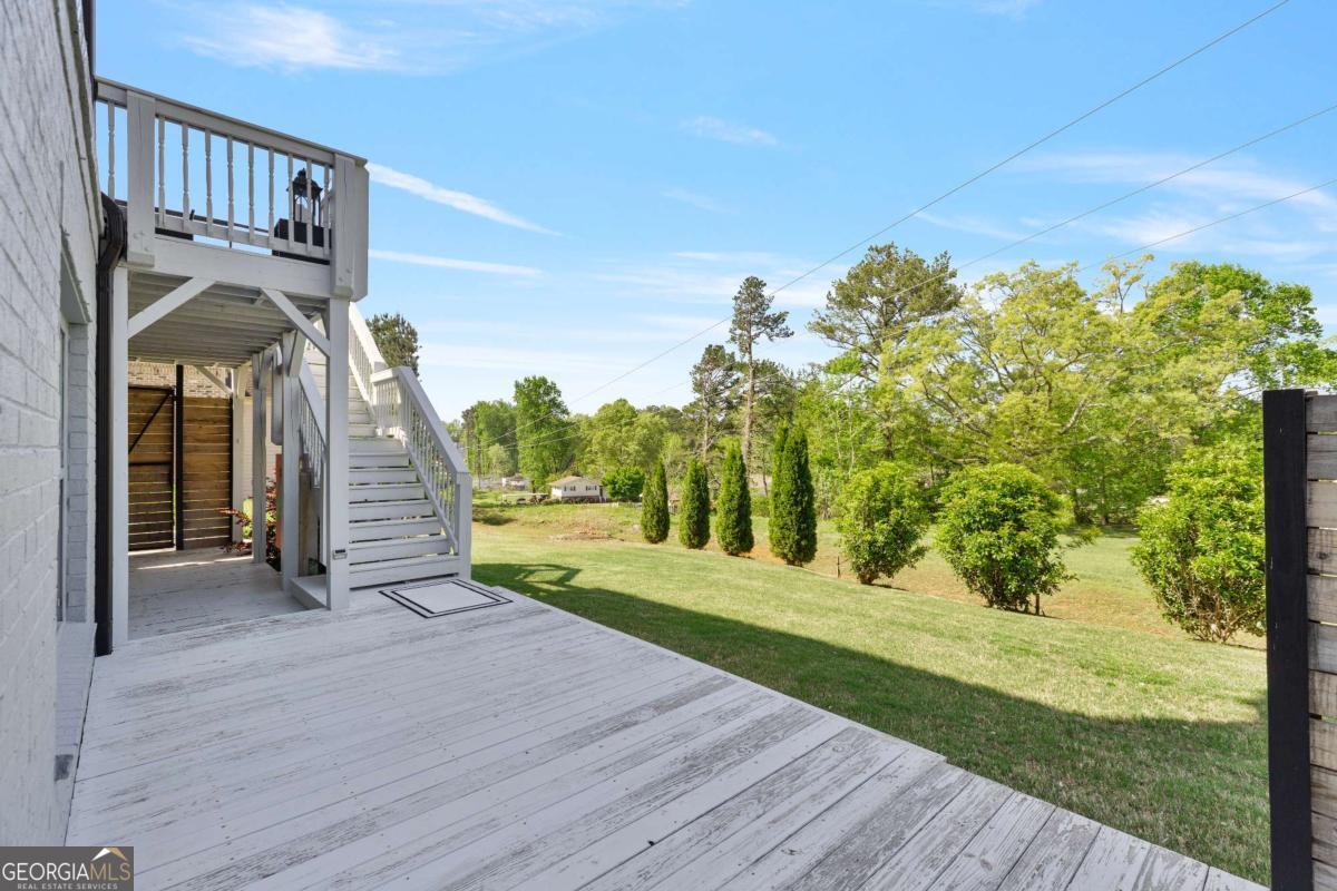 1186 Lincoln Drive