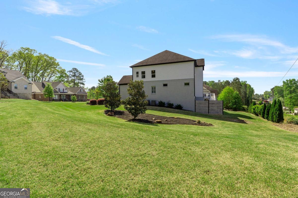 1186 Lincoln Drive