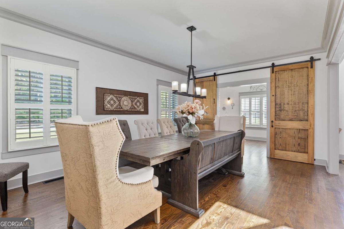 1186 Lincoln Drive