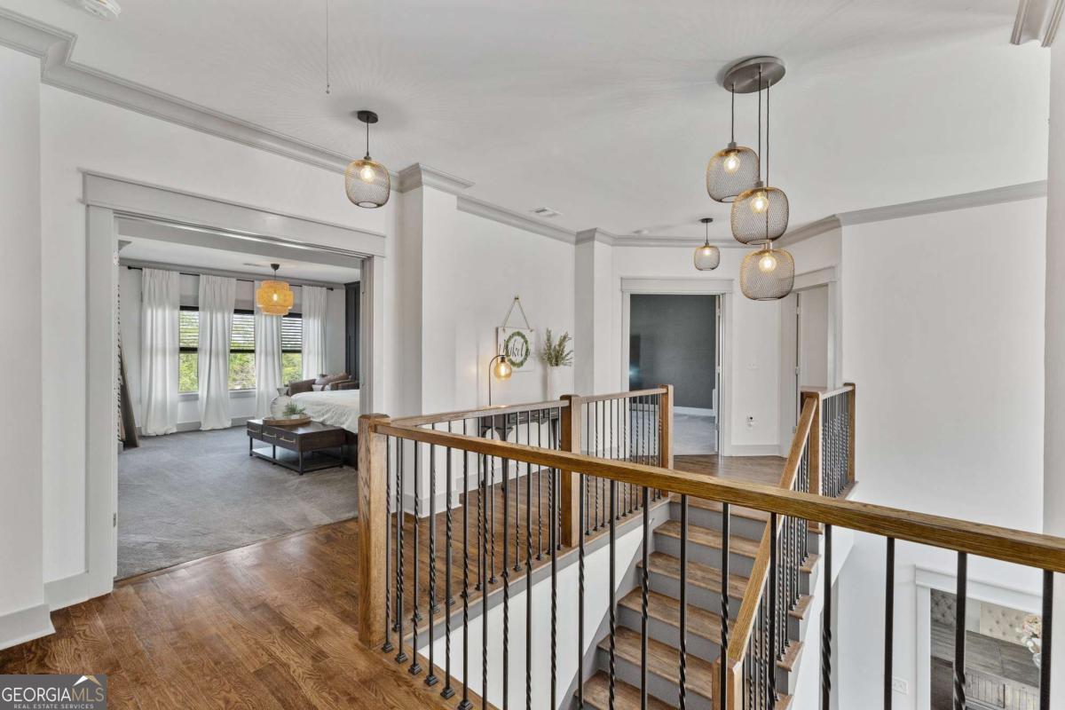 1186 Lincoln Drive
