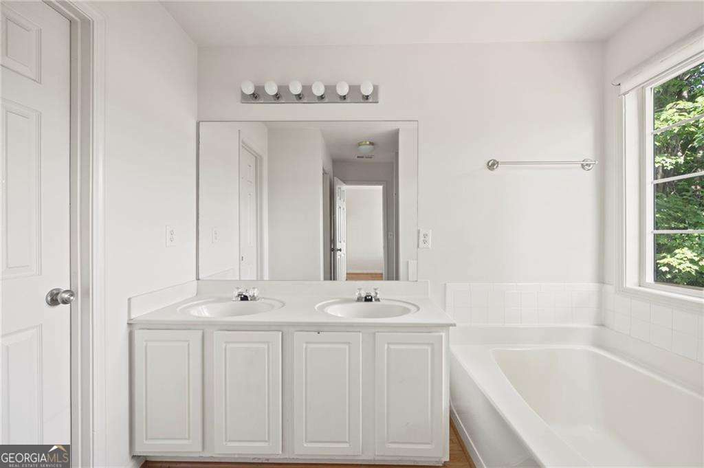 2890 Winterhaven Court