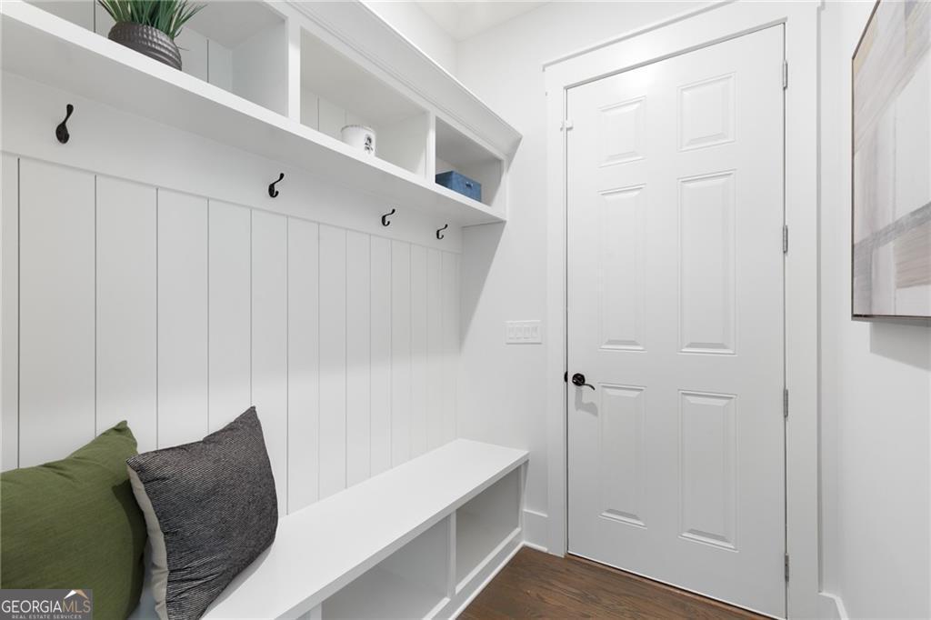 2602 Drew Valley Road NE