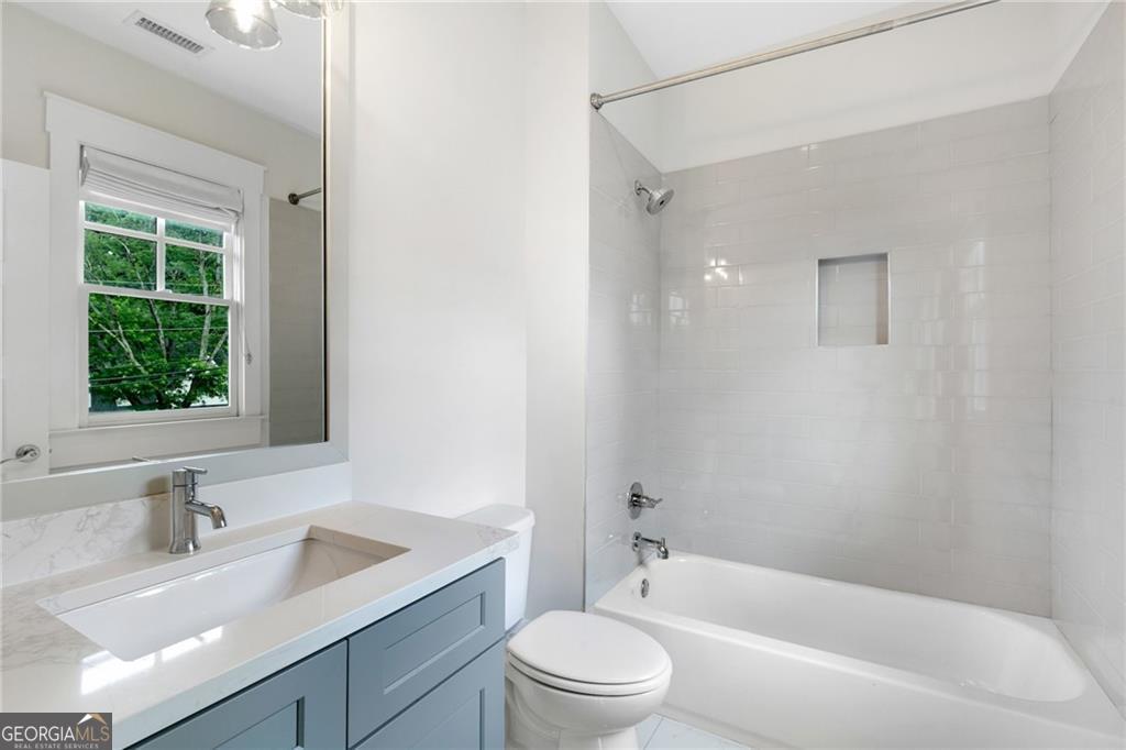 2602 Drew Valley Road NE