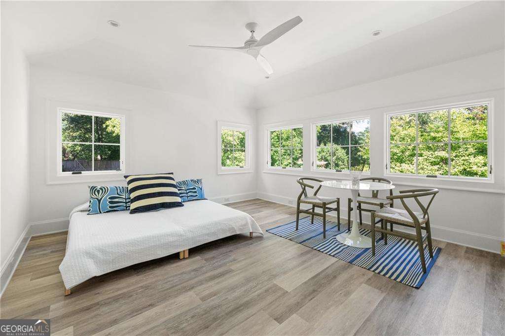 204 Rumson Road NE