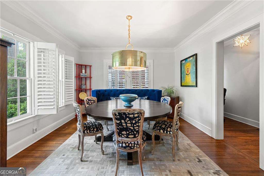 204 Rumson Road NE