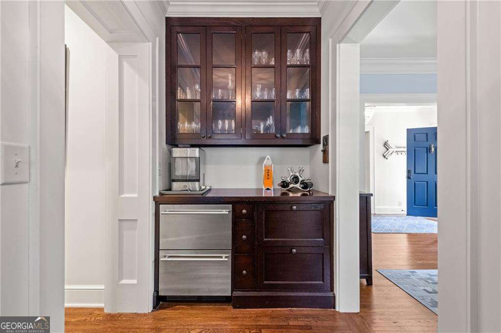 204 Rumson Road NE