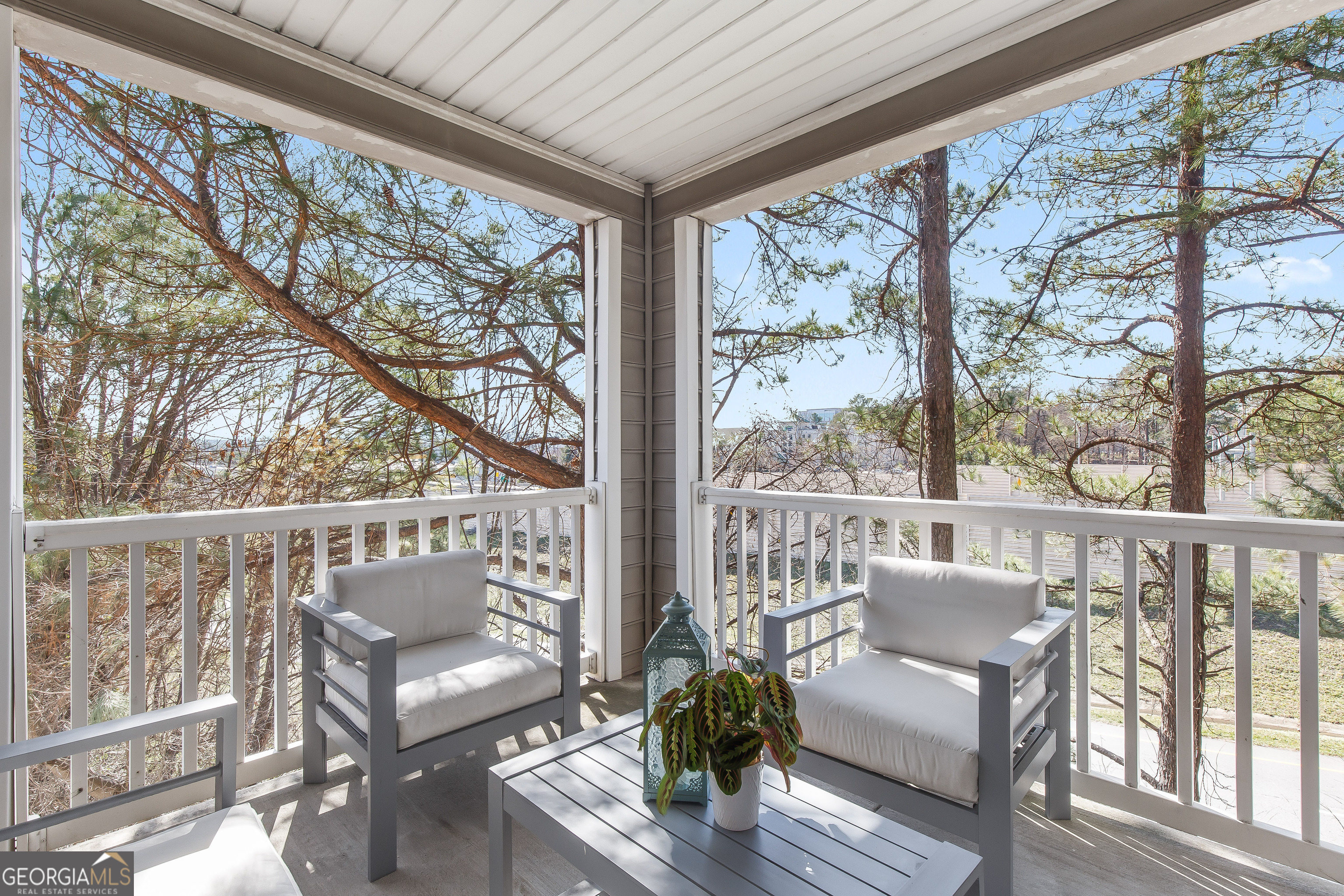 2700 Pine Tree Road NE # 2201
