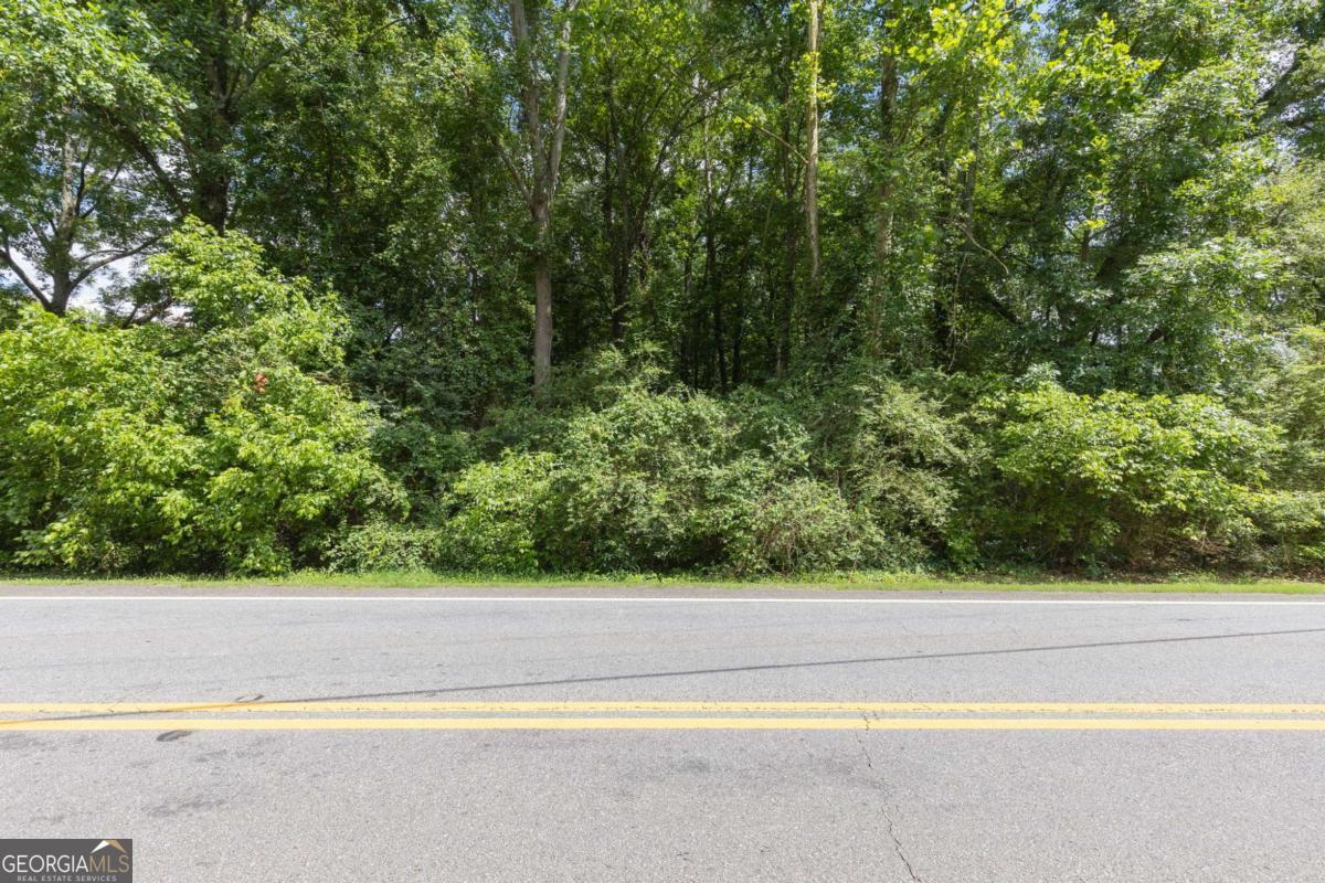 3668 Gillsville Highway