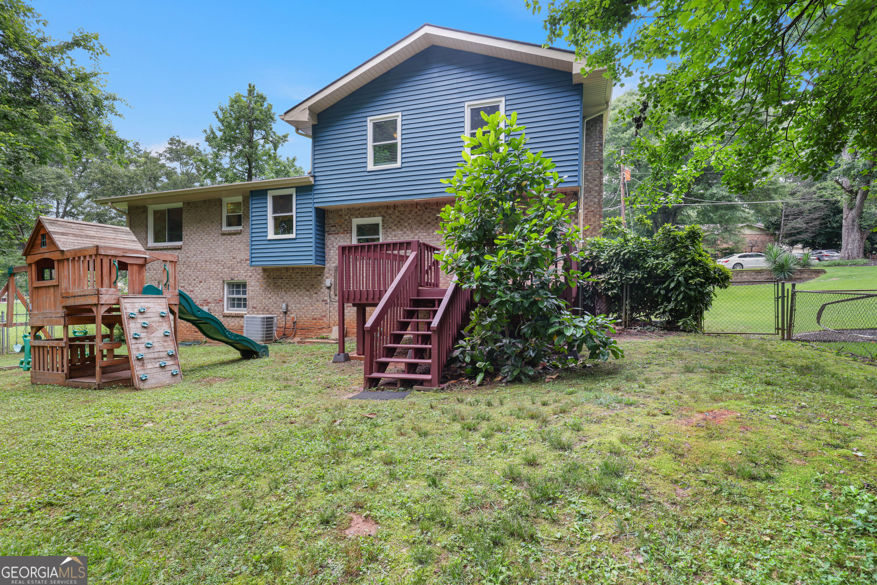 4345 Tucker North Drive