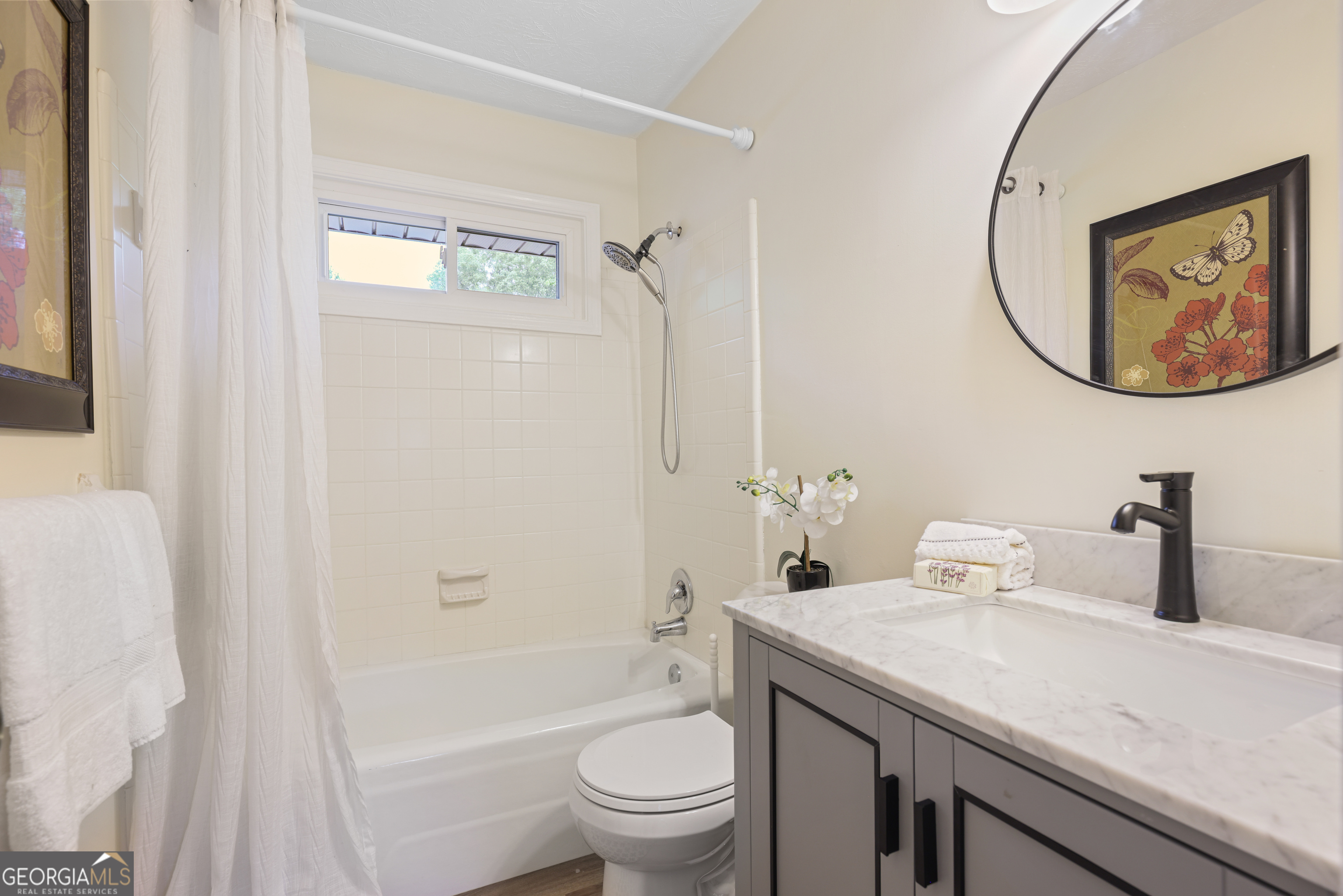 4345 Tucker North Drive