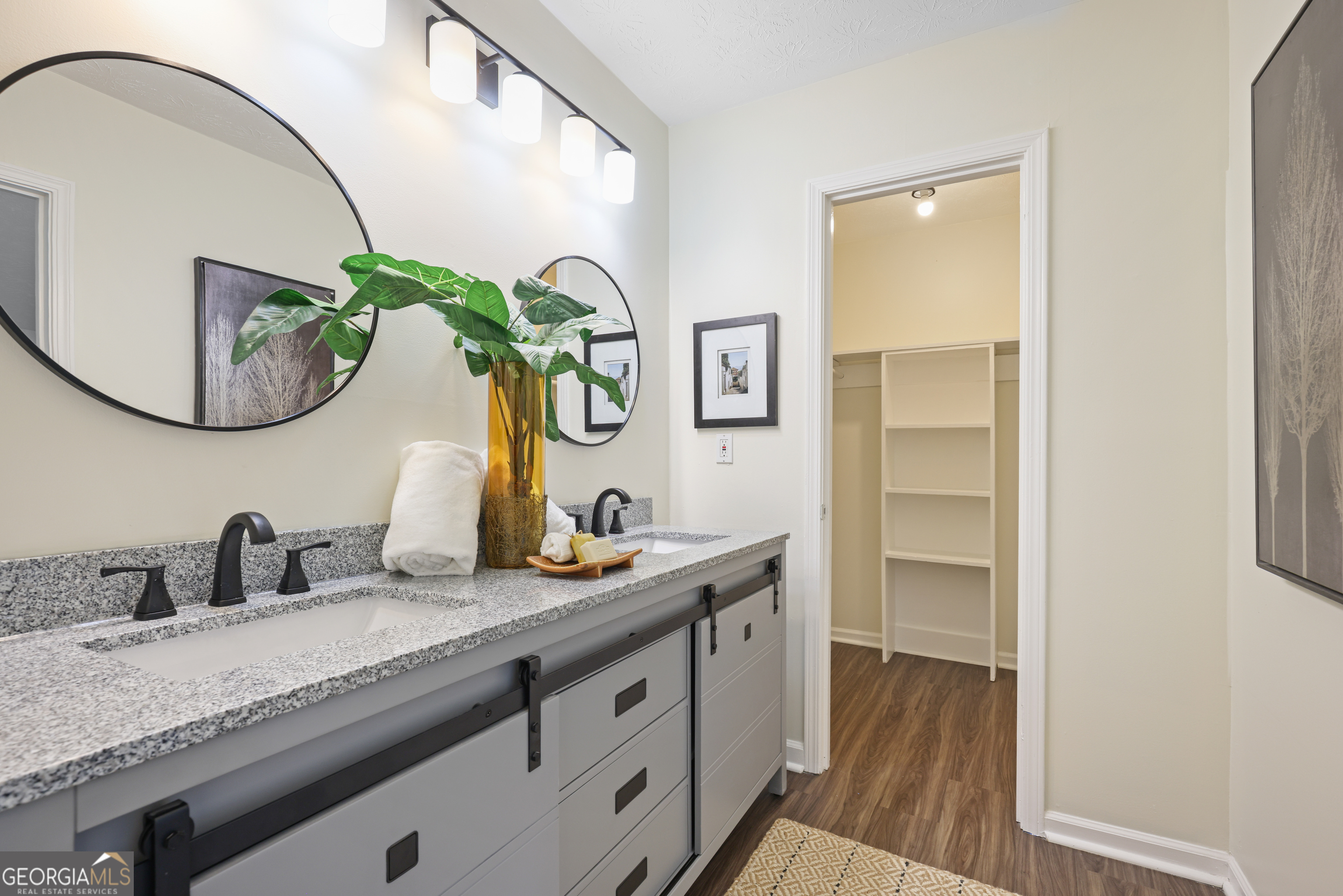 4345 Tucker North Drive