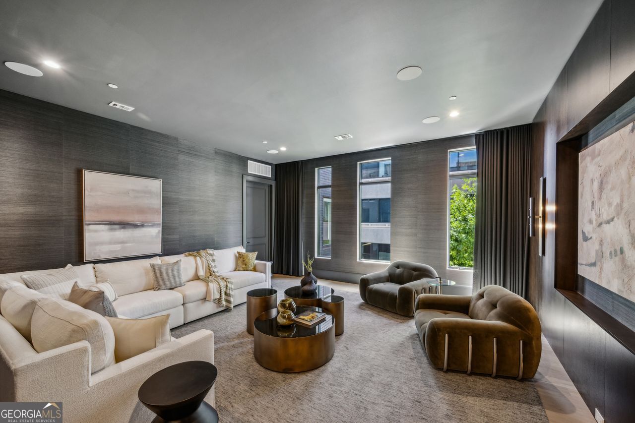 1301 Peachtree Street NE # 4L