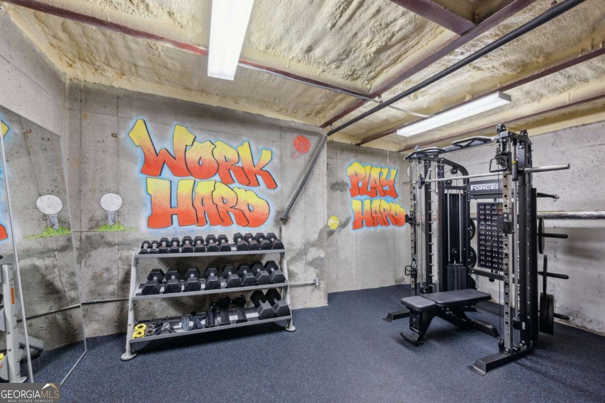 1589 Trentwood Place NE