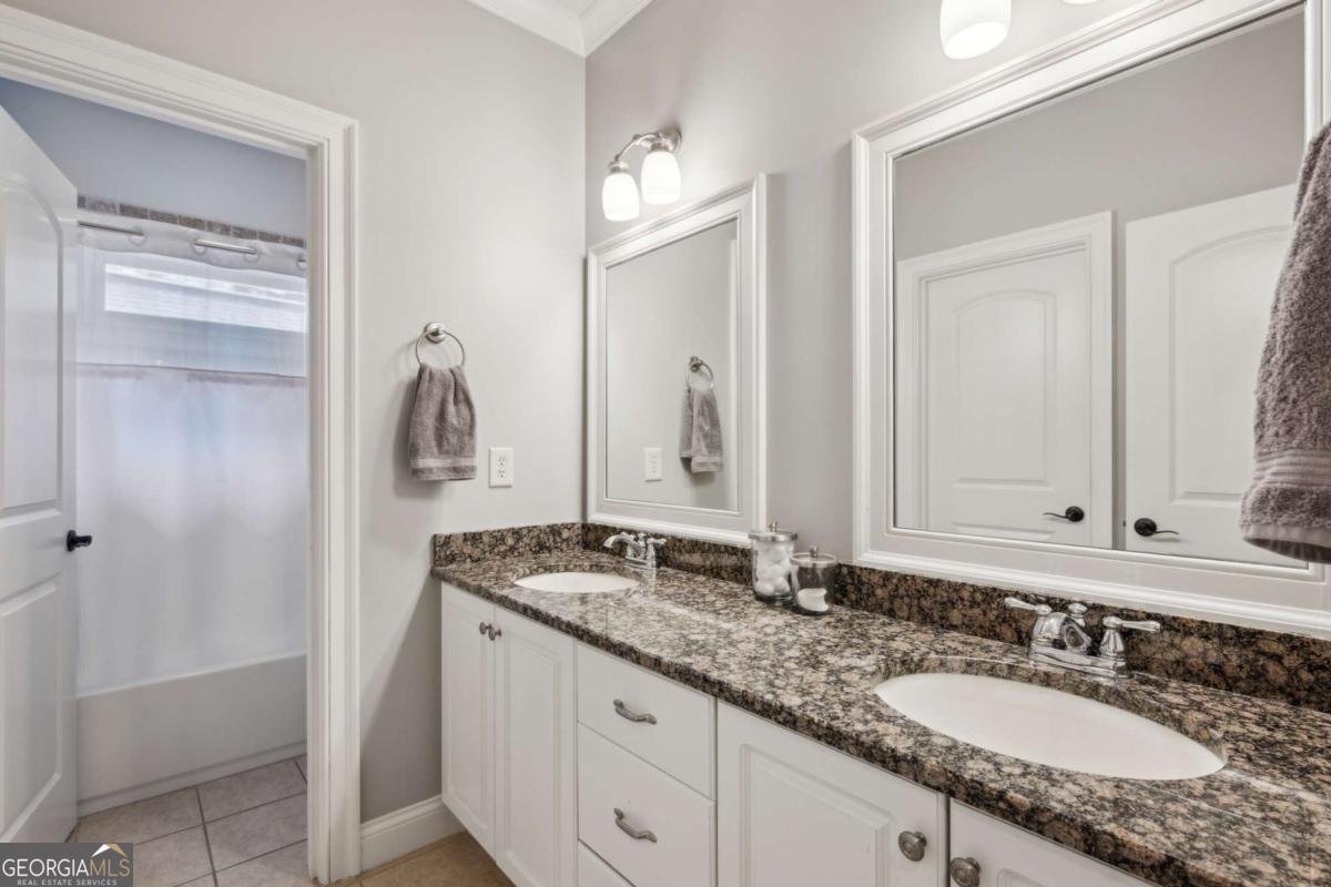 1589 Trentwood Place NE