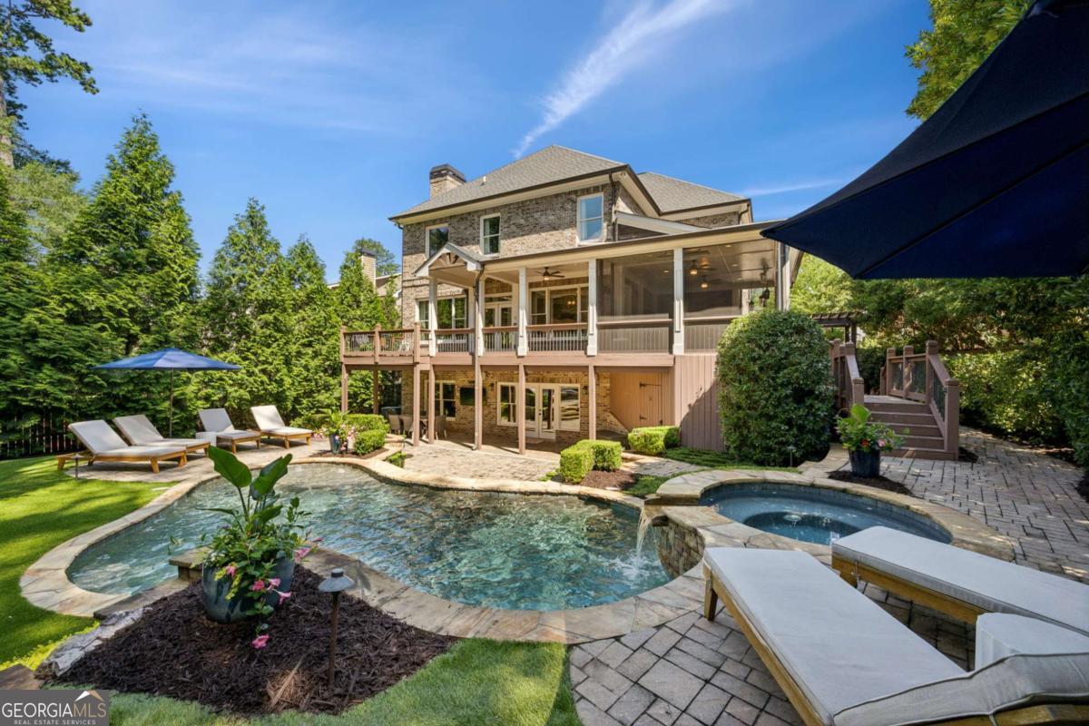 1589 Trentwood Place NE