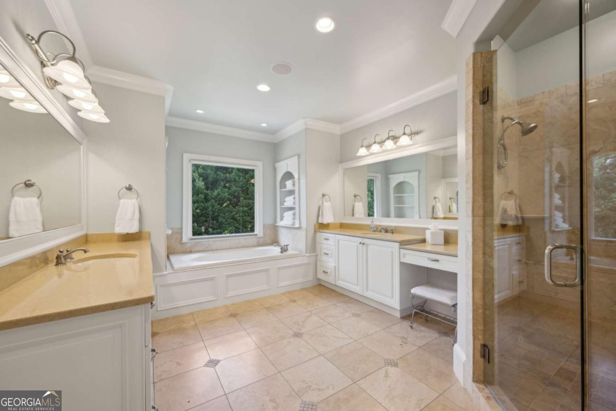 1589 Trentwood Place NE