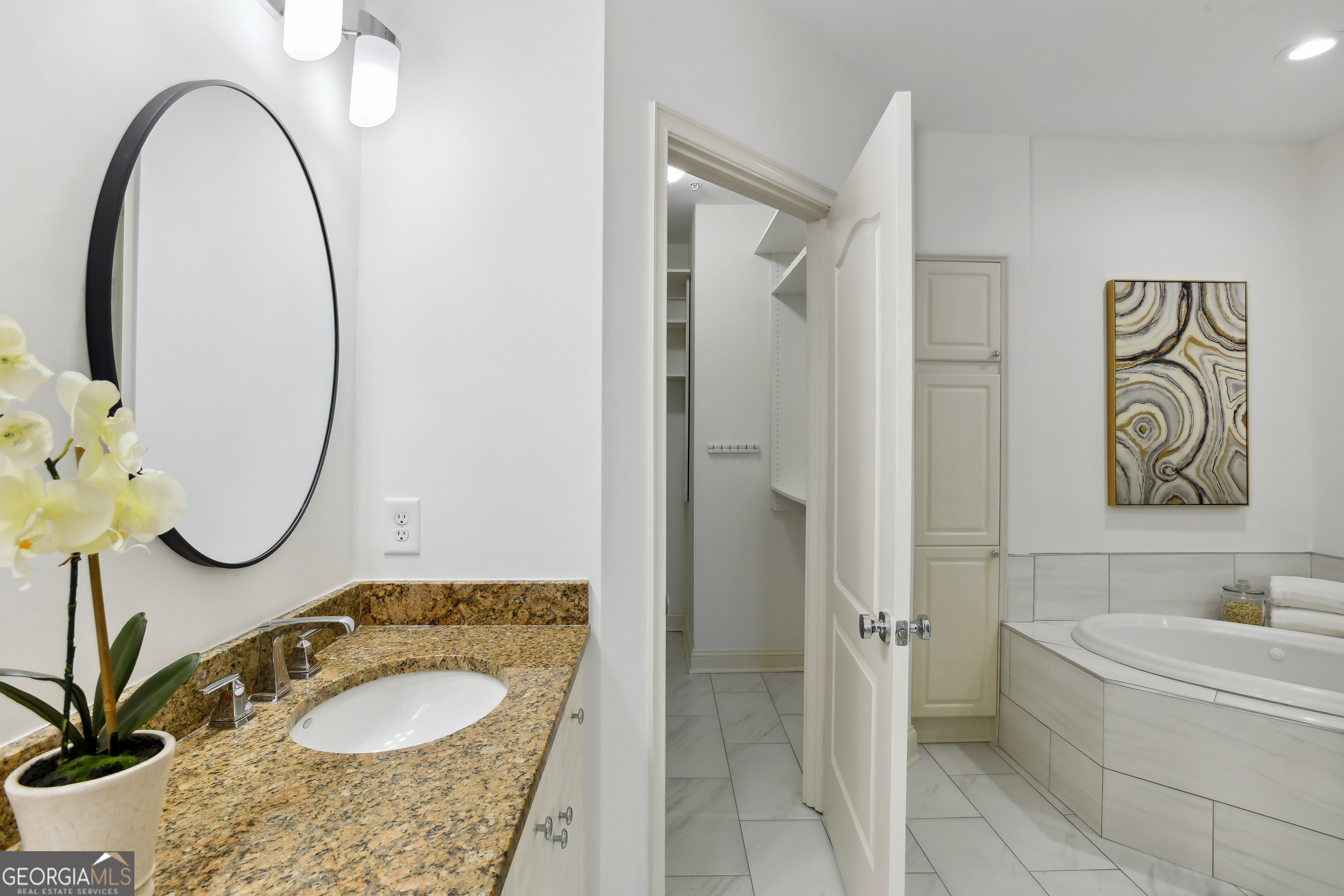 2828 Peachtree Road NW # 1502