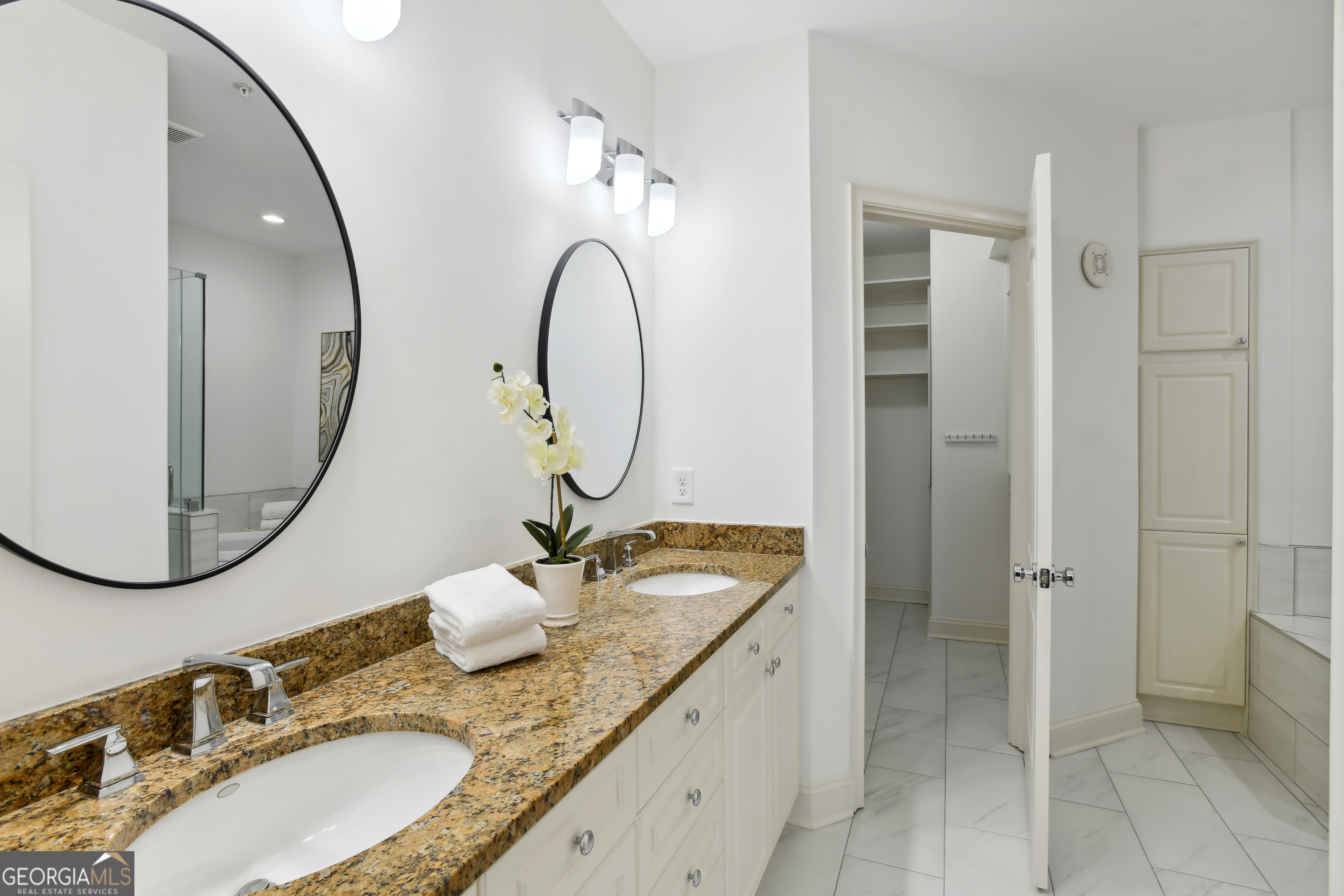 2828 Peachtree Road NW # 1502