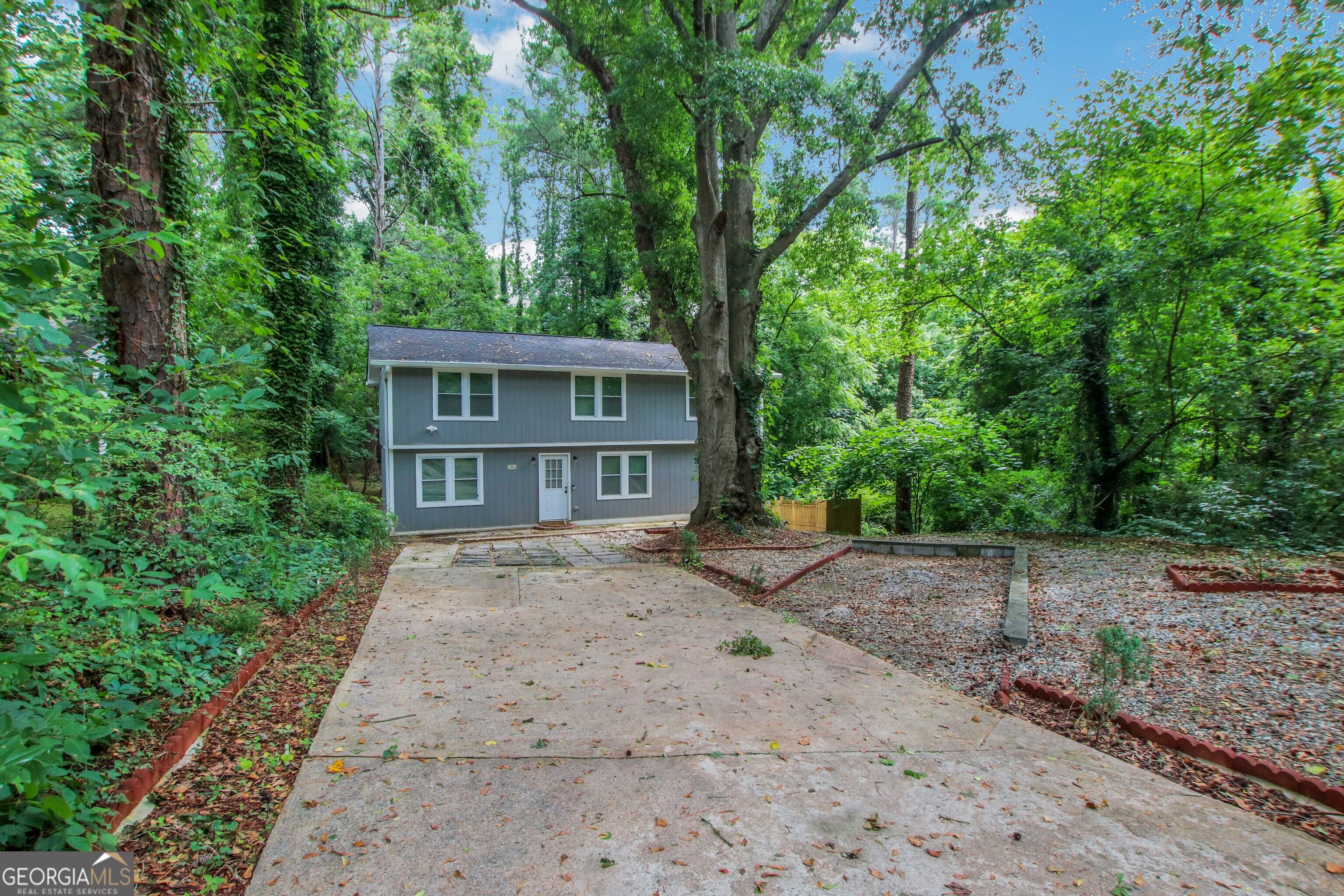 3408 Phillips Circle