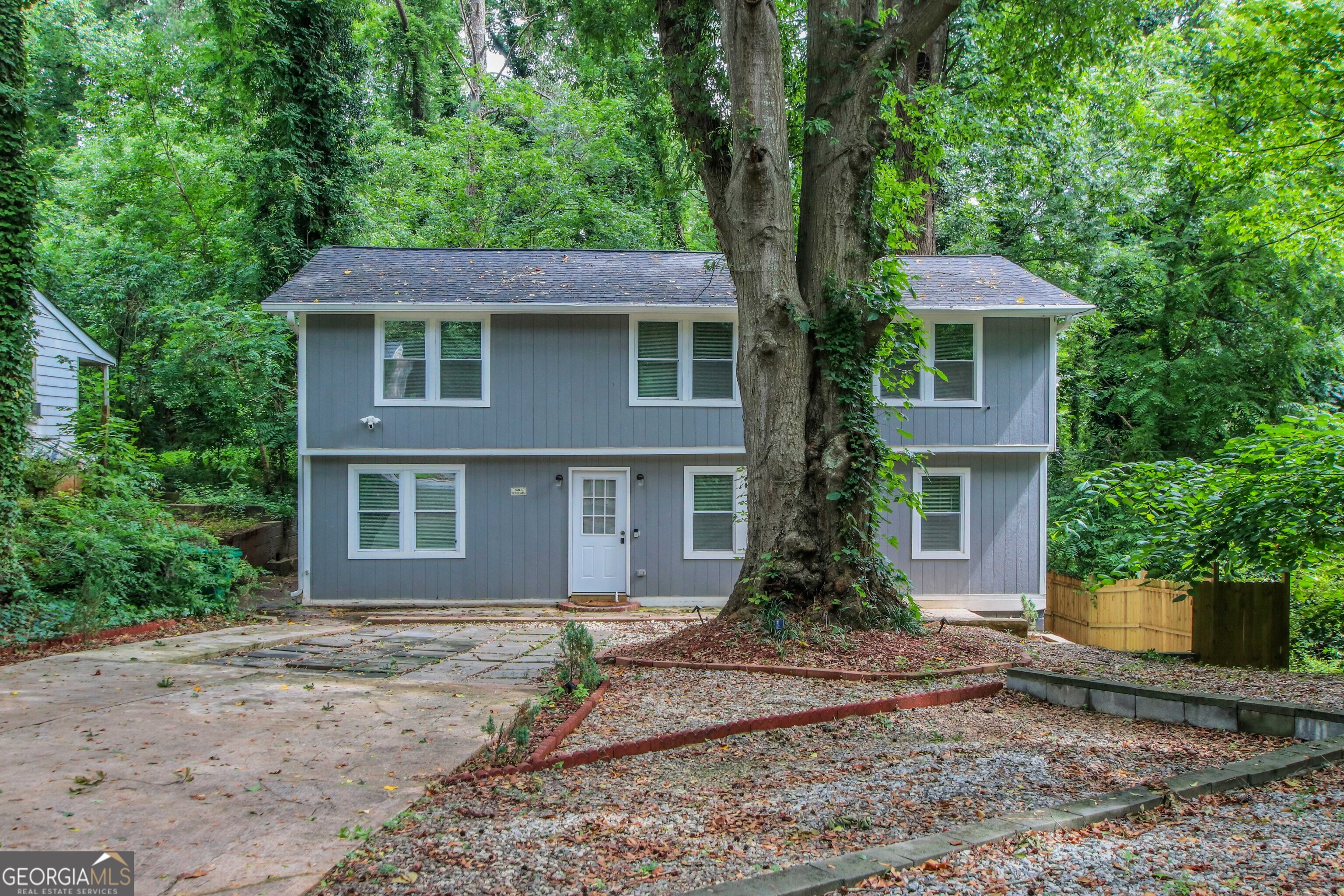 3408 Phillips Circle