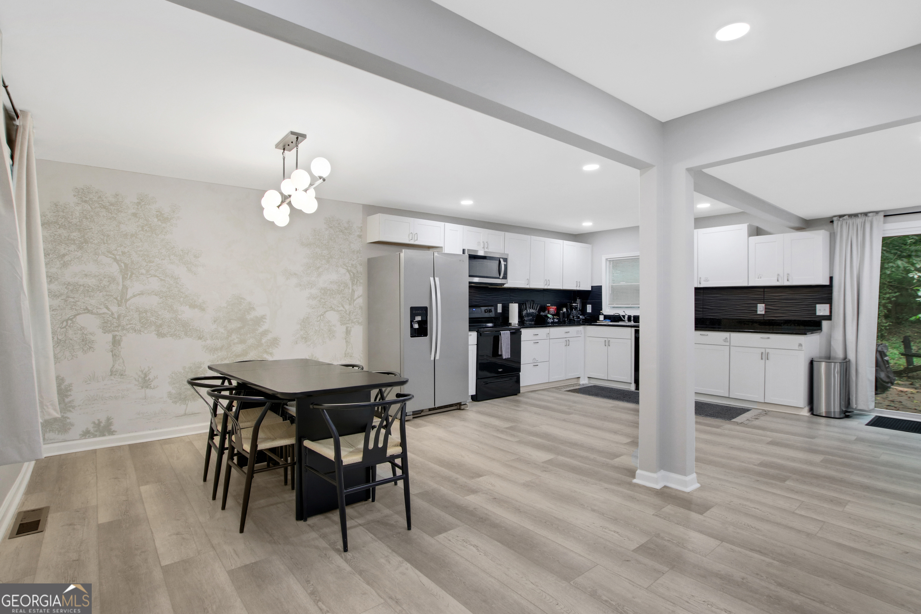 3408 Phillips Circle