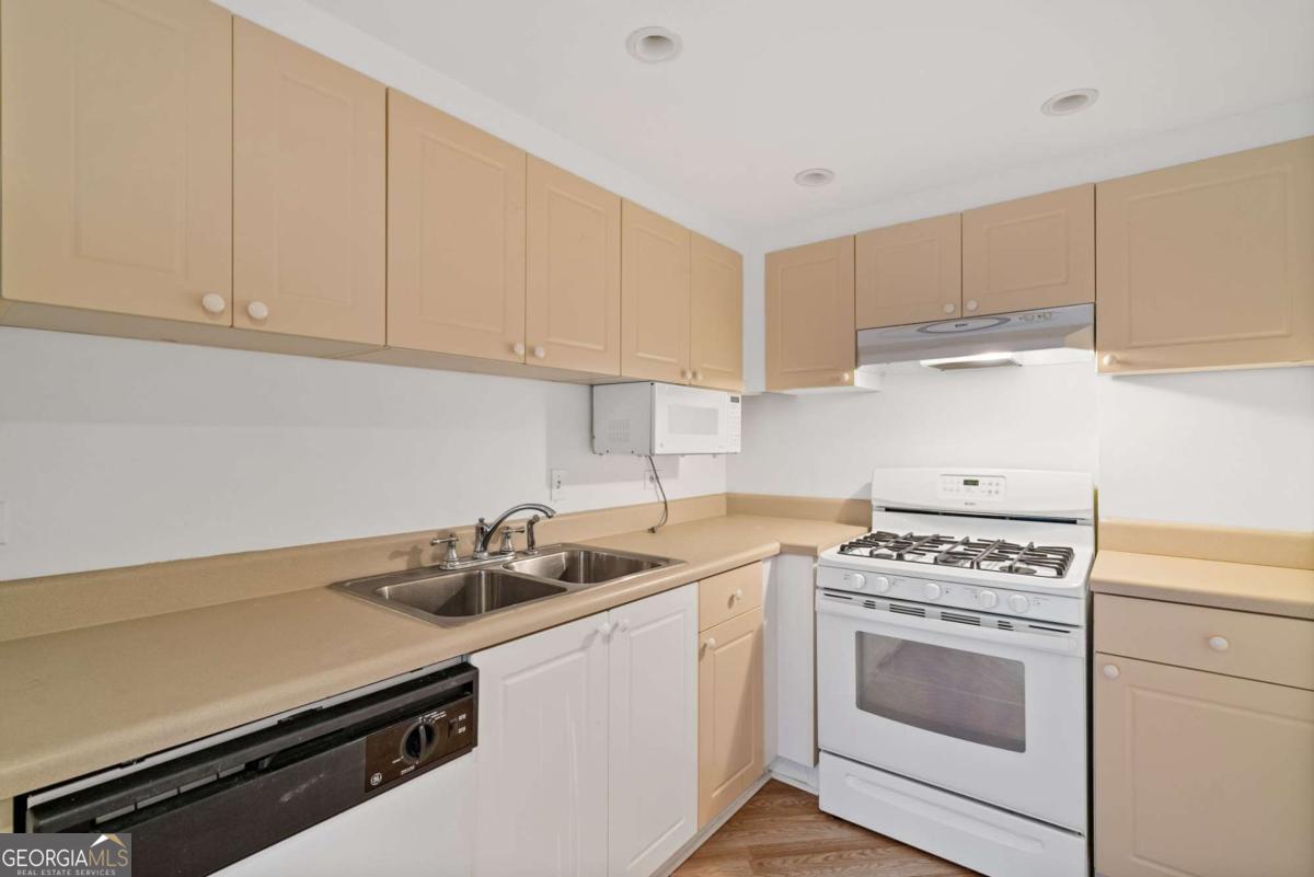 1501 Clairmont Road # 1731
