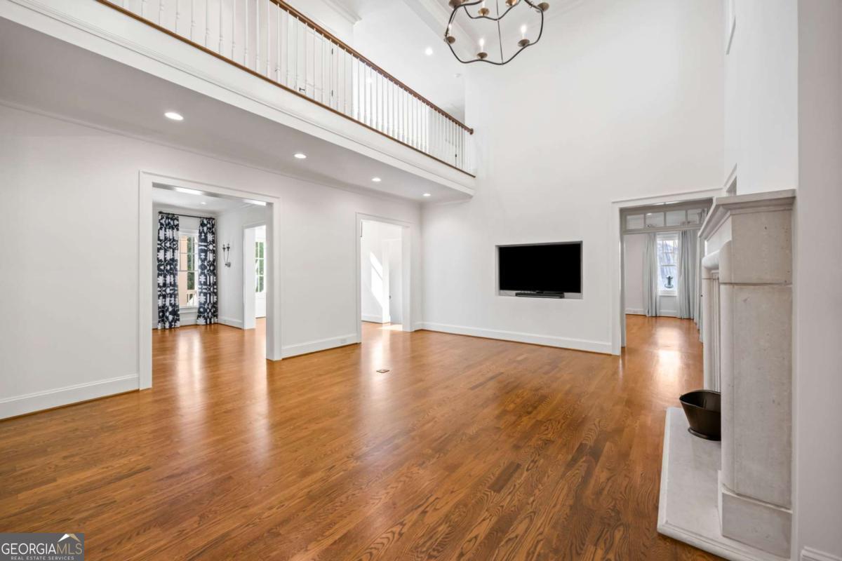 9179 Selborne Lane