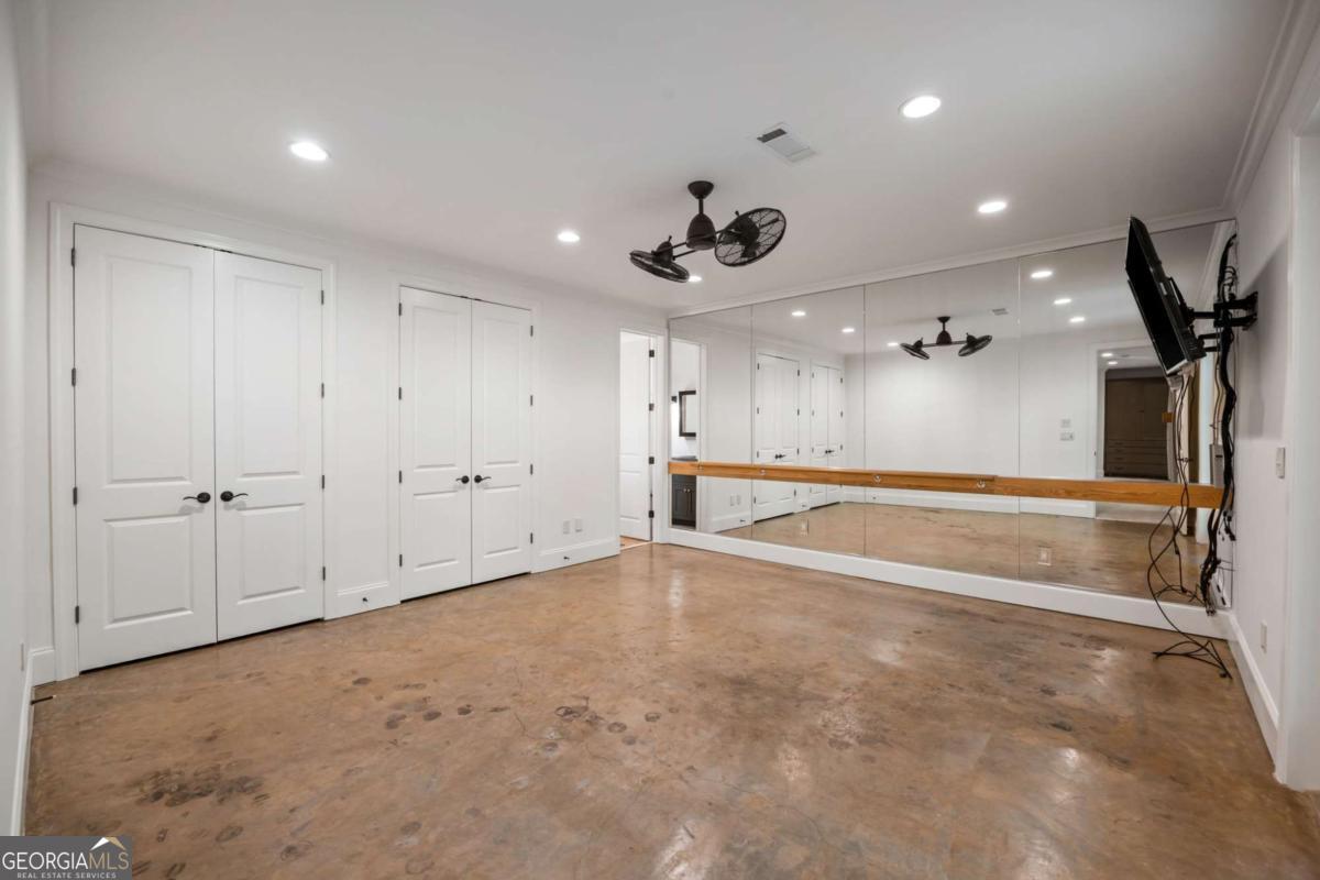 9179 Selborne Lane