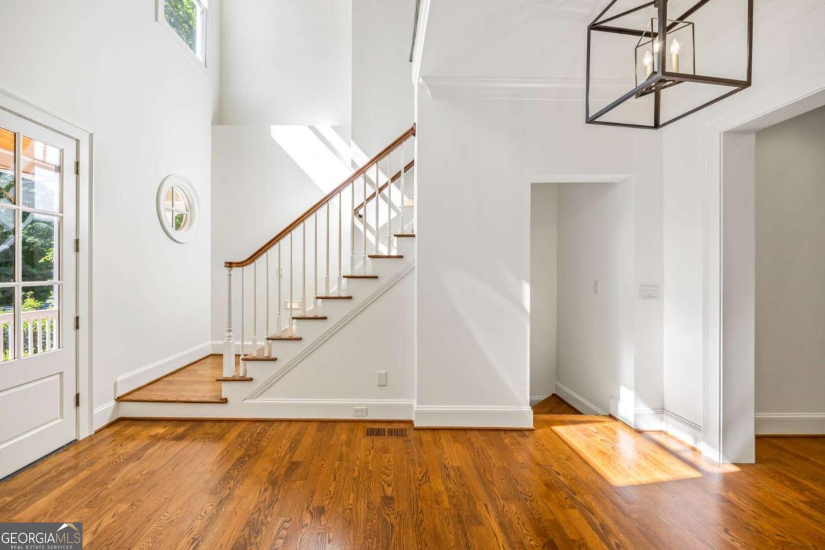 9179 Selborne Lane