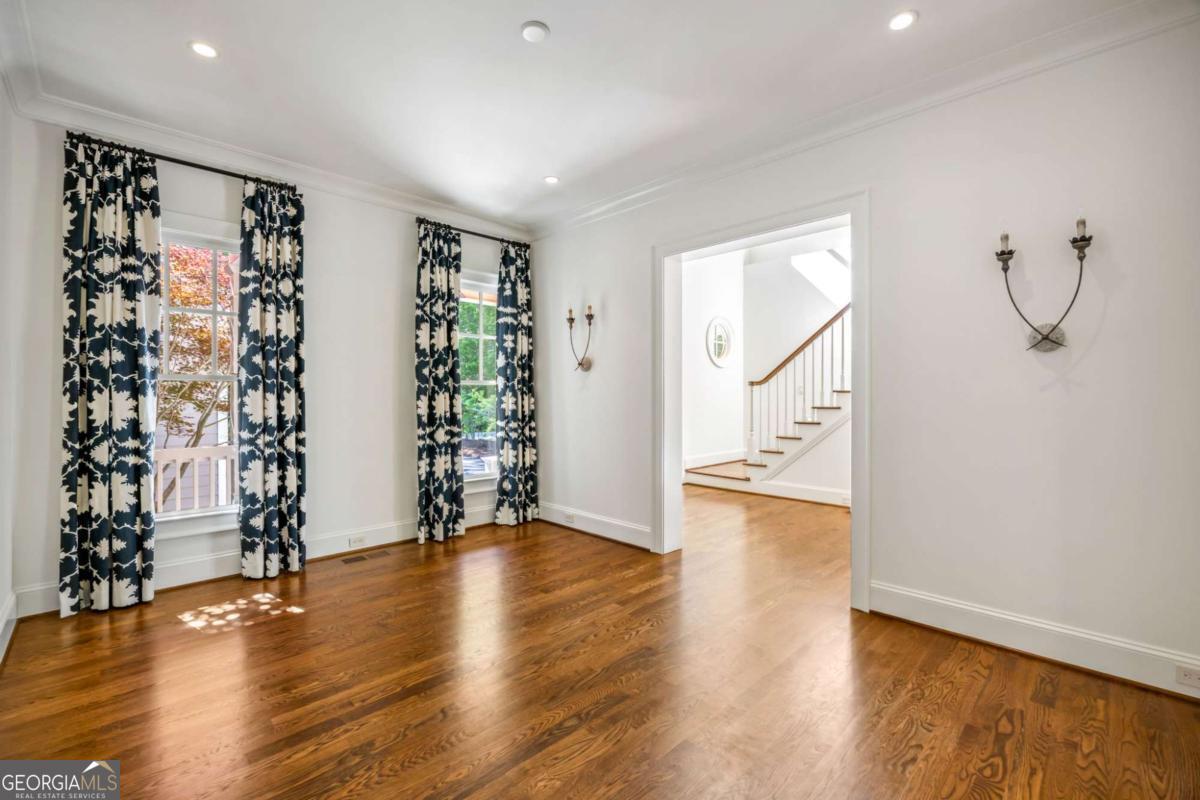 9179 Selborne Lane