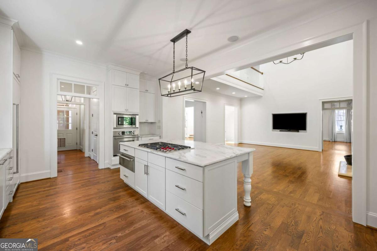 9179 Selborne Lane